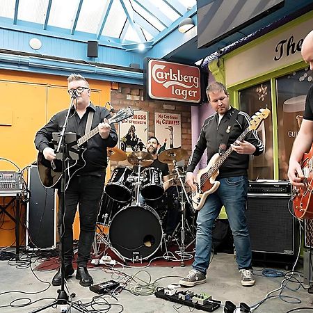 Bugler Doyles Bar & Townhouse Hotel Wexford Bagian luar foto
