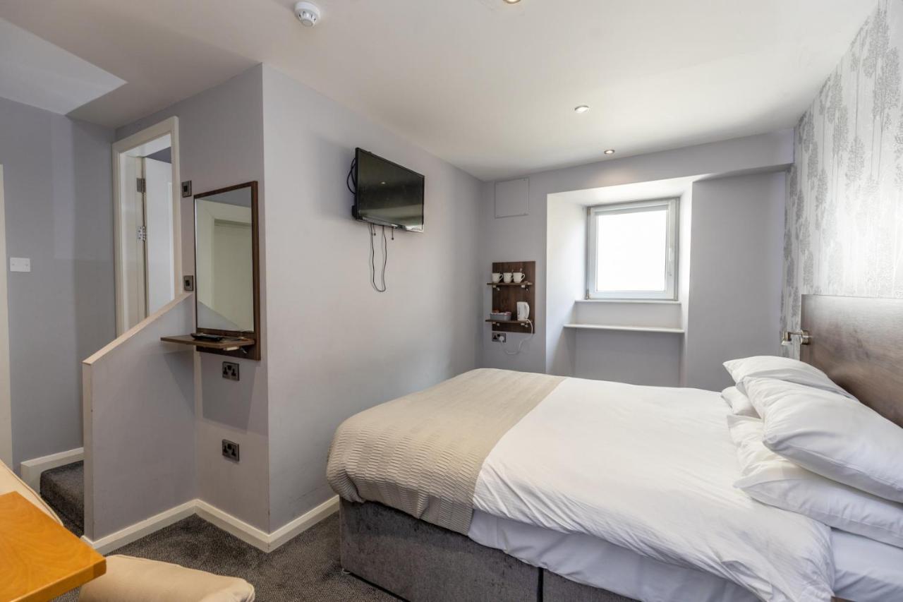 Bugler Doyles Bar & Townhouse Hotel Wexford Bagian luar foto