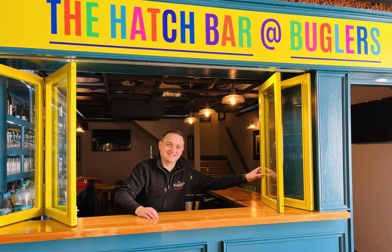 Bugler Doyles Bar & Townhouse Hotel Wexford Bagian luar foto