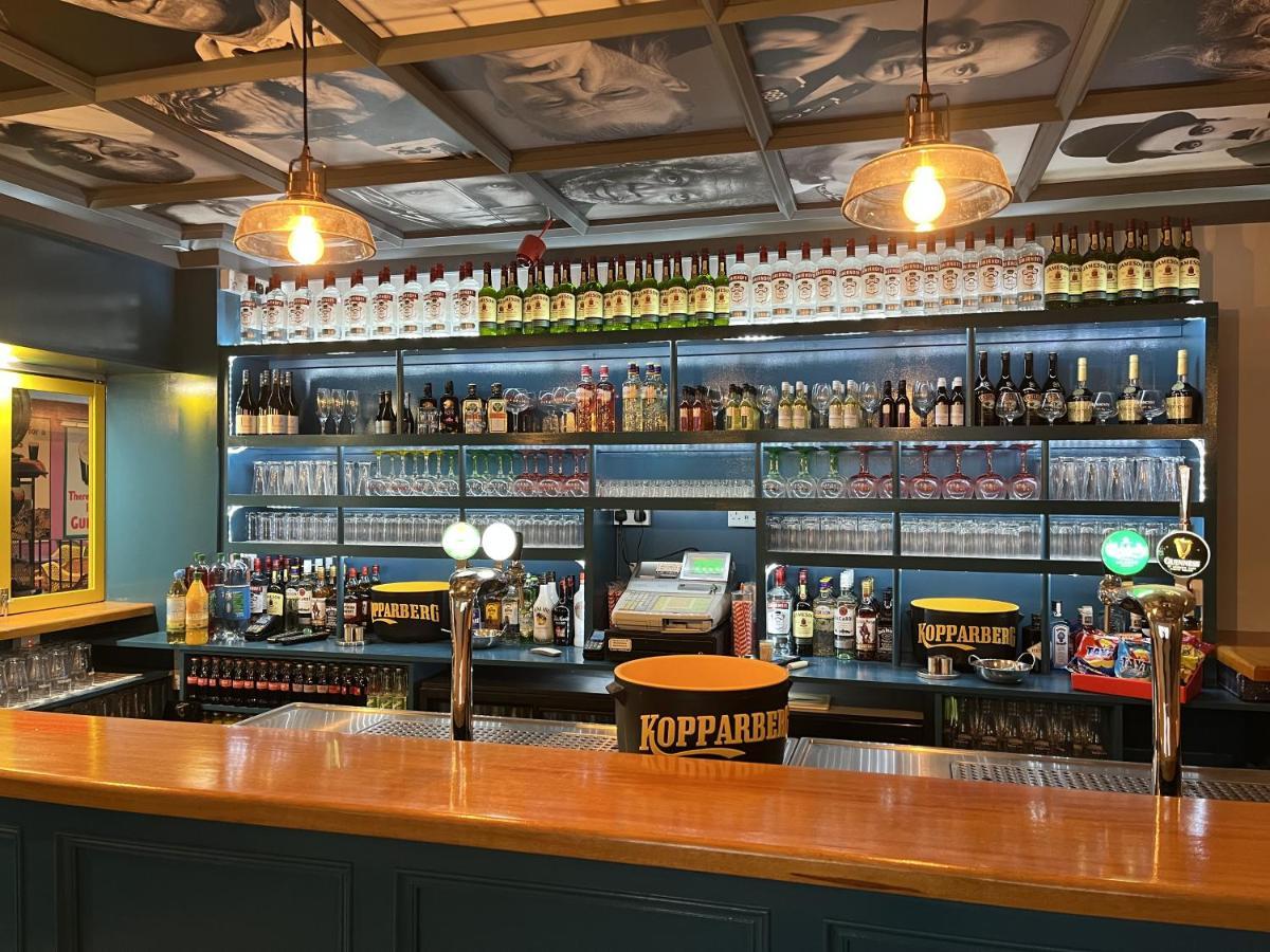 Bugler Doyles Bar & Townhouse Hotel Wexford Bagian luar foto